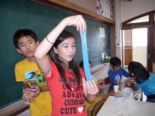 自由時間にスライム作り