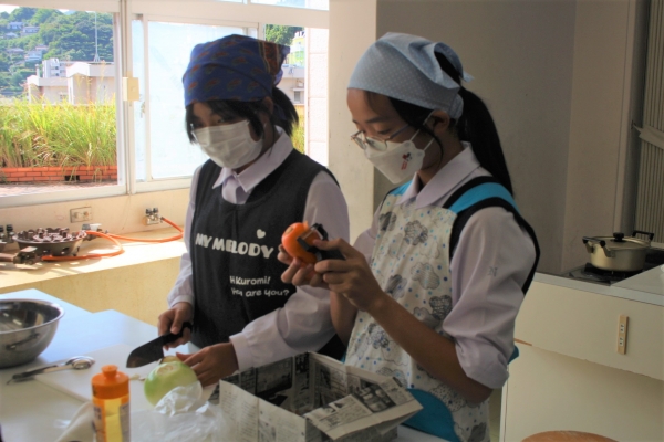 上手に皮むきできるかな？