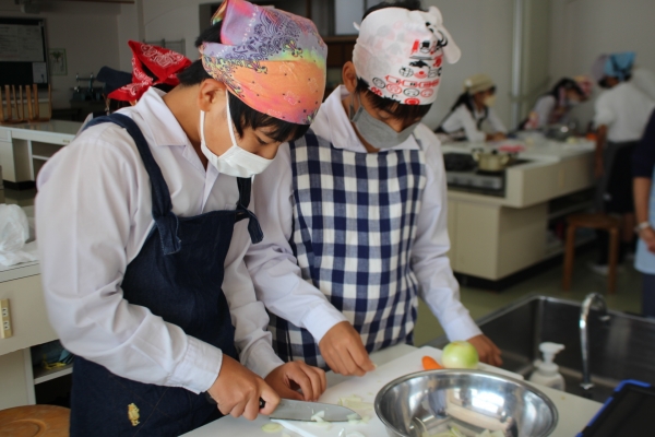 切り方も自分たちで考えてきめました。