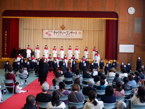 1年生から卒業生みんなのステージ