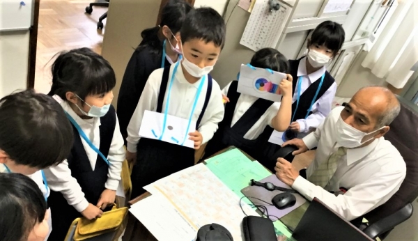 校長室にもたんけん！たのしくお話しをしました。