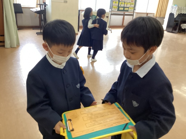 音楽室は何をするところだろう。