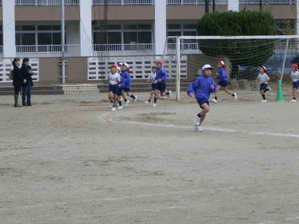 きつくなってきても最後まで走ります。