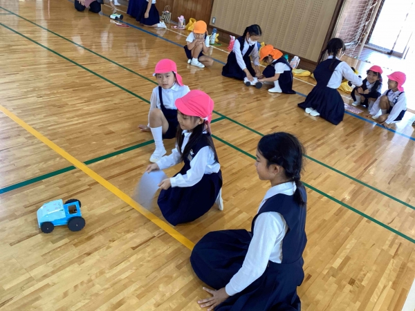 すごい！手を放して勝手に進む！