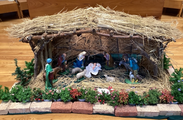 教会の馬小屋にはイエス様のご像