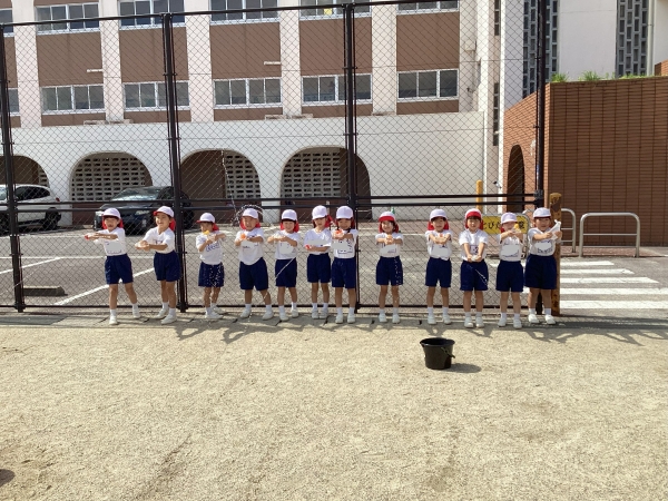 みんなで水あそび・・・たのしかったね！