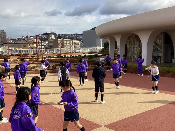 練習にも真剣に取り組んでいます。