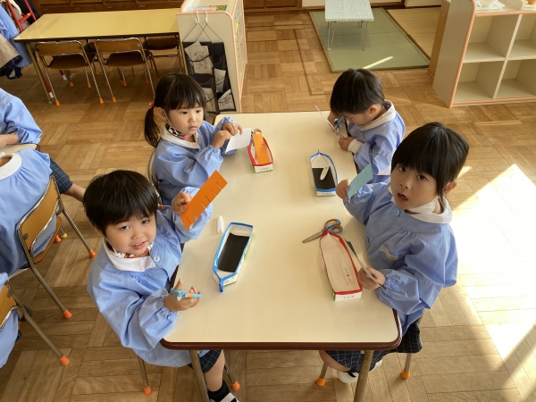 ハサミでチョキチョキ♪