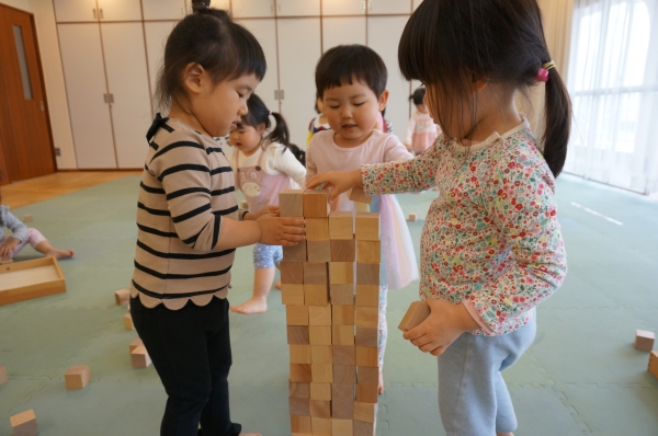 お友だちと協力して(^^)