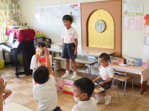 お友達からのインタビュー！たくさん手が挙がりました(^o^)／