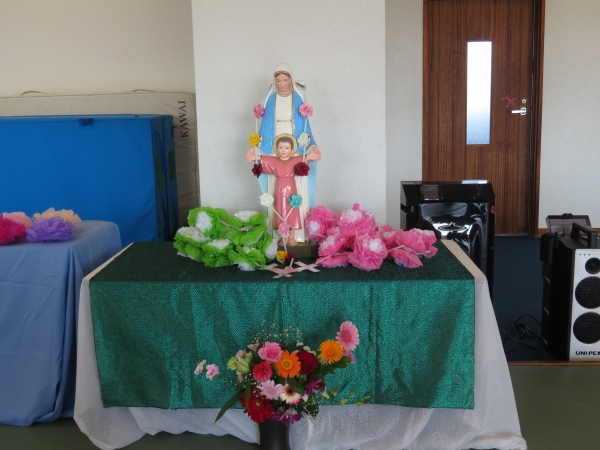 皆のお祈りでいっぱいのマリア様