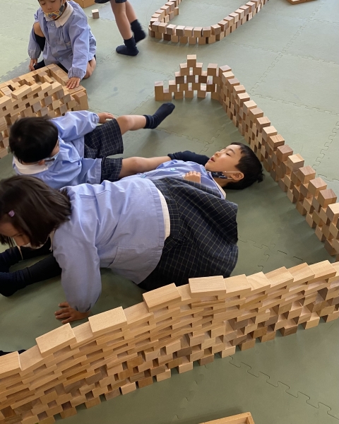 「寝転がれるよ〜☆」ごろ〜ん♪