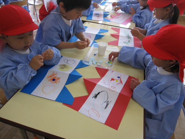 シールぺたぺた☆