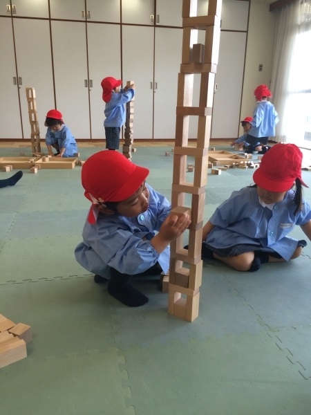 『エレベーター』人が乗ってるんだよ！