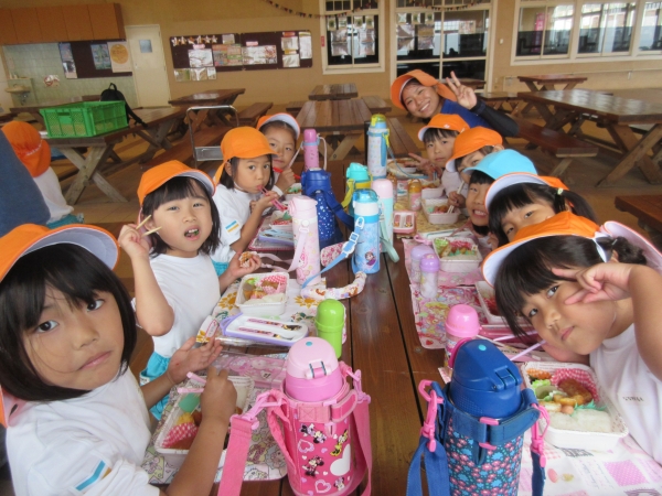 お昼ご飯もルンルン♪