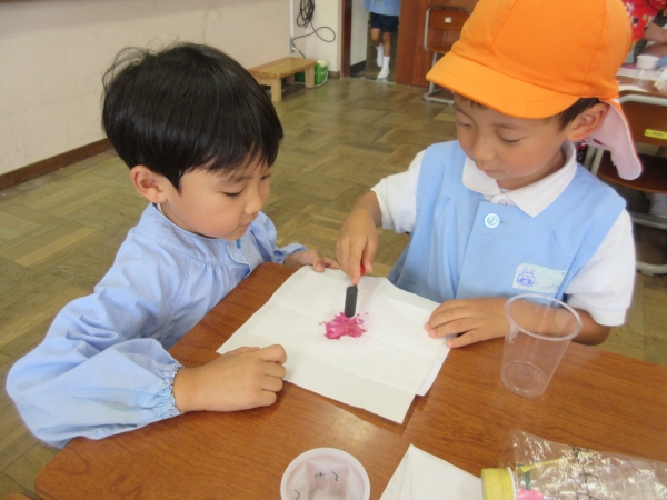 優しくトントン・・・♪